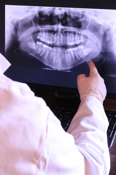Best Urgent Dental Care for Toothache in Country Clu, MO